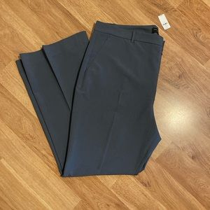 Banana Republic Women’s Grey Bootcut Fit Dress Pants (Size 20)